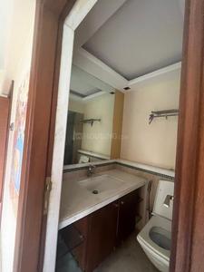 Bathroom Image of 2500 Sq.ft 4 BHK Apartment / Flat for rent in Clayton Apartment, Bandra West Mumbai for Rs. 350000