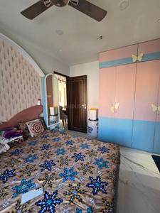 Bedroom Image of 1050 Sq.ft 3 BHK Apartment / Flat for rent in Kandivali East Mumbai for Rs. 90000