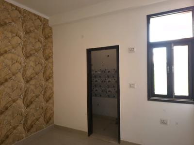 Bedroom Image of 750 Sq.ft 2 BHK Builder Floor for sale in DLF Ankur Vihar Ghaziabad for Rs. 2232422