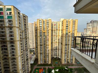 Balcony Image of 1295 Sq.ft 2.5 BHK Apartment / Flat for sale in Panchsheel Pratishtha, Sector 75 Noida for Rs. 17400000