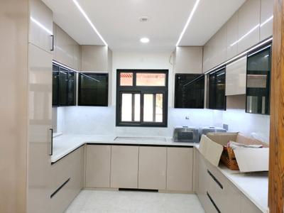 Kitchen Image of 1250 Sq.ft 4 BHK Builder Floor for sale in Deenpur New Delhi for Rs. 13500000