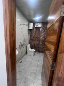 Bathroom Image of 1200 Sq.ft 3 BHK Apartment / Flat for sale in Rajendra Nagar Ghaziabad for Rs. 7500000