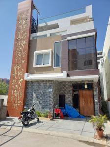 Image of 3600 Sq.ft 3 BHK Villa for rent in Vulcan Golden Crest, Gachibowli, Hyderabad for Rs. 70000