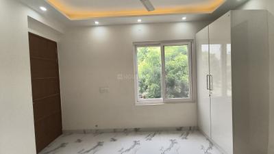 Bedroom Image of 1550 Sq.ft 3 BHK Apartment / Flat for sale in Vasant Kunj New Delhi for Rs. 14900000