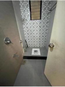 Image of 1600 Sq.ft 3 BHK Apartment / Flat for rent in Vitoria Heights, Sima Nagar, Surat for Rs. 21000