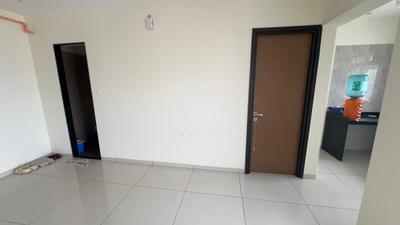 Living Room Image of 560 Sq.ft 2 BHK Apartment / Flat for sale in 34 Park Estate, Goregaon West Mumbai for Rs. 15500000