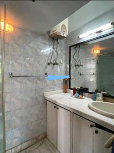 Bathroom Image of 1913 Sq.ft 3 BHK Apartment / Flat for sale in Ballygunge Kolkata for Rs. 38000000