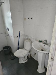 Bathroom Image of 1686 Sq.ft 3 BHK Apartment / Flat for sale in South City, Prince Anwar Shah Connector Kolkata for Rs. 25000000