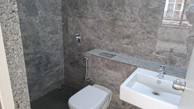 Image of 2398 Sq.ft 3 BHK Apartment / Flat for rent in Riviera Prestige, Sarkhej, Ahmedabad for Rs. 45000