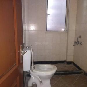 Bathroom Image of 1890 Sq.ft 3.5 BHK Apartment / Flat for sale in Gulshan Emerald Heights, Vaishali Ghaziabad for Rs. 23900000