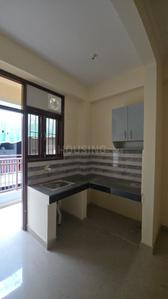 Kitchen Image of 372 Sq.ft 1 RK Apartment / Flat for rent in Sector 72 Noida for Rs. 12499