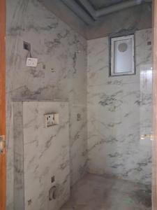 Common Bathroom Image of 1100 Sq.ft 2 BHK Apartment / Flat for sale in DM Infra, Sector 104 Noida for Rs. 4500000