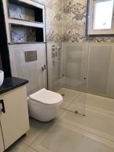 Common Bathroom Image of 3600 Sq.ft 4 BHK Builder Floor for sale in DLF Phase 2, DLF Phase 1 Gurgaon for Rs. 70000000