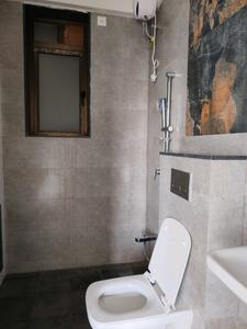 Common Bathroom Image of 954 Sq.ft 2 BHK Apartment / Flat for sale in Disha Elysium, Andheri West Mumbai for Rs. 30690000
