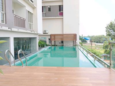 Swimming Pool Image of 960 Sq.ft 2 BHK Apartment / Flat for sale in Realmark Oracle, Narendrapur Kolkata for Rs. 6800000