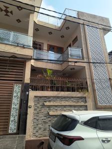 Image of 1800 Sq.ft 2 BHK Builder Floor for rent in Shastri Nagar, Meerut for Rs. 20000