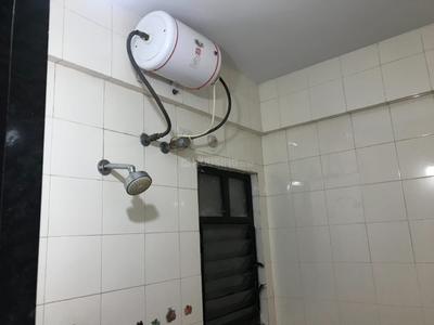 Bathroom Image of 1200 Sq.ft 2 BHK Apartment / Flat for rent in Leela Garden Housing, Kalyani Nagar Pune for Rs. 50000
