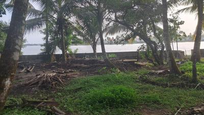 Image of 9146 Sq.ft Residential Plot / Land for sale in Maradu, Kochi for Rs. 29400000