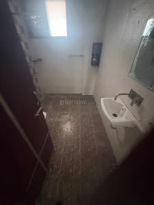 Bathroom Image of 2000 Sq.ft 3 BHK Builder Floor for rent in Kirti Nagar New Delhi for Rs. 70000