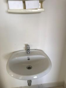 Bathroom Image of 680 Sq.ft 2 BHK Apartment / Flat for rent in Provident Park Square, Talaghattapura Bengaluru for Rs. 28000