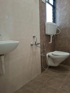 Common Bathroom Image of 950 Sq.ft 2 BHK Apartment / Flat for sale in Laxmi Icon, Taloja Navi Mumbai for Rs. 6000000