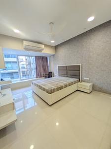 Bedroom Image of 2520 Sq.ft 4 BHK Apartment / Flat for sale in Vile Parle West Mumbai for Rs. 135000000