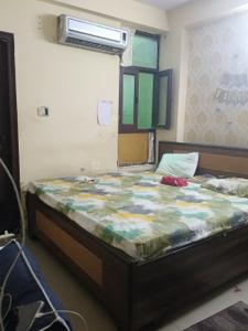 Bedroom Image of 250 Sq.ft 1 RK Studio for rent in Munirka New Delhi for Rs. 10000