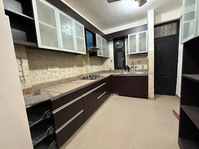 Kitchen Image of 1800 Sq.ft 3.5 BHK Builder Floor for sale in Jamia Nagar New Delhi for Rs. 23900000