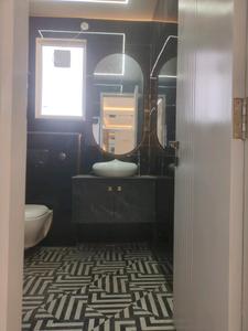 Common Bathroom Image of 4050 Sq.ft 4 BHK Builder Floor for sale in Green Field Colony Faridabad for Rs. 33000000