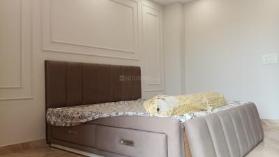 Bedroom Image of 1350 Sq.ft 3 BHK Builder Floor for sale in Anand Vihar New Delhi for Rs. 24500000