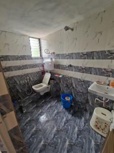 Bathroom Image of 900 Sq.ft 2 BHK Independent House for rent in Chandkheda Ahmedabad for Rs. 17000