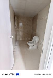 Image of 1240 Sq.ft 3 BHK Apartment / Flat for rent in Siddha Waterfront Phase I, Rahara, Kolkata for Rs. 16000