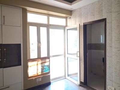 Bedroom Image of 980 Sq.ft 2 BHK Apartment / Flat for sale in Supertech Ecociti, Sector 137 Noida for Rs. 9800000