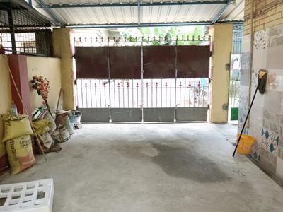 Car Garage Image of 1000 Sq.ft 2 BHK Apartment / Flat for rent in Santragachi Howrah for Rs. 14000