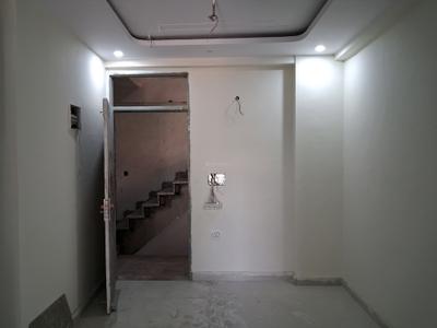 Living Room Image of 625 Sq.ft 1 BHK Apartment / Flat for sale in GCM Gomati Apartment, Sector 49 Noida for Rs. 2500000