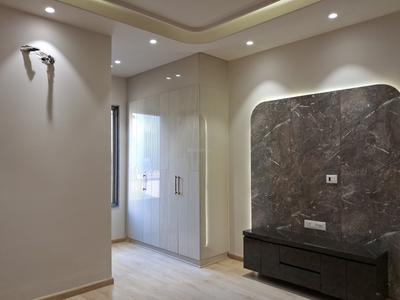 Bedroom Image of 1800 Sq.ft 3 BHK Builder Floor for sale in Paschim Vihar New Delhi for Rs. 36000000