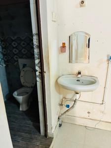 Bathroom Image of 1500 Sq.ft 2 BHK Independent House for rent in Malighat Muzaffarpur for Rs. 8000