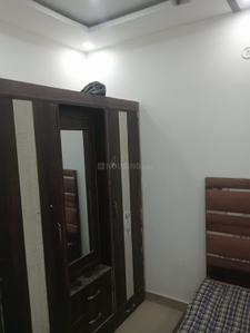 Bedroom Image of 650 Sq.ft 2 BHK Builder Floor for rent in Uttam Nagar New Delhi for Rs. 14506