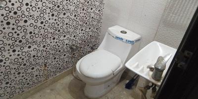 Image of 900 Sq.ft 2 BHK Builder Floor for rent in Ramesh Nagar, New Delhi for Rs. 24000