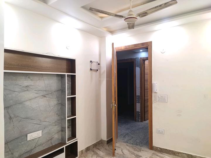 1 BHK 450 Sqft Independent Floor for sale at Nawada, New Delhi