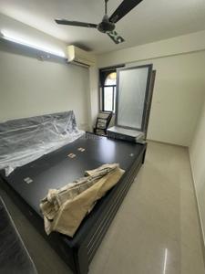Bedroom Image of 1800 Sq.ft 3 BHK Apartment / Flat for rent in Shahibaug Ahmedabad for Rs. 40000
