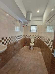 Bathroom Image of 1185 Sq.ft 2 BHK Apartment / Flat for rent in Kasturi Nagar Bengaluru for Rs. 40000