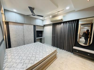 Bedroom Image of 2160 Sq.ft 3 BHK Apartment / Flat for rent in Keshav Elitus, Randesan Gandhinagar for Rs. 50000