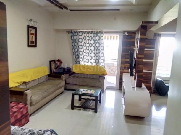 Radha hight Main Image 1
