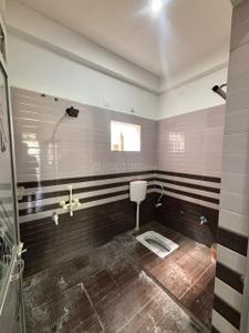Bathroom Image of 700 Sq.ft 2 BHK Independent House for rent in Rapti Nagar Phase-4, Kunraghat Gorakhpur for Rs. 8000