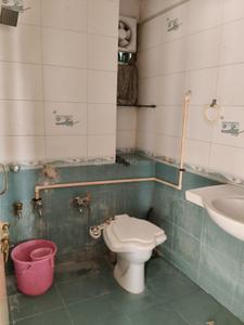 Bathroom Image of 1100 Sq.ft 2 BHK Apartment / Flat for sale in Ghatlodiya Ahmedabad for Rs. 6000000
