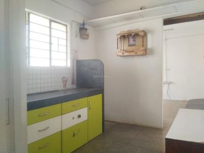 Kitchen Image of 600 Sq.ft 1 BHK Apartment / Flat for rent in Kothrud Pune for Rs. 18000
