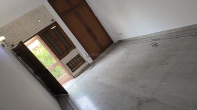 Bedroom Image of 1800 Sq.ft 2 BHK Builder Floor for rent in Sector 41 Noida for Rs. 35000