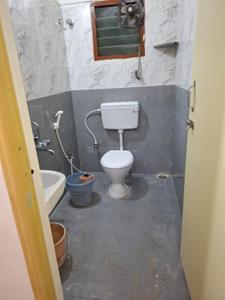 Bathroom Image of 470 Sq.ft 1 BHK Apartment / Flat for sale in KK Nagar Chennai for Rs. 6200000