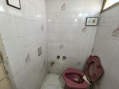 Bathroom Image of 1590 Sq.ft 3 BHK Apartment / Flat for sale in Maninagar Ahmedabad for Rs. 7500000